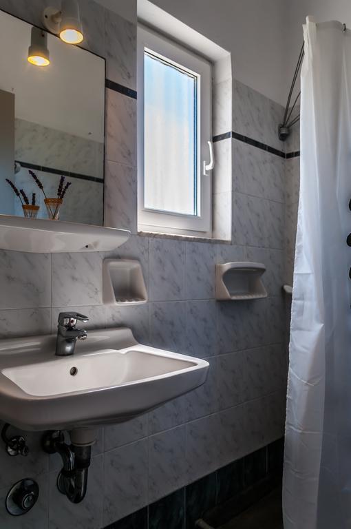 Agnanti View Hotel Páhena Kültér fotó